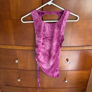 Vibrant FIVE Sleeveless Tank Top - never worn